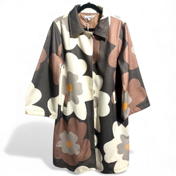 DAVI & DANI Jackets & Blazers - Davi & Dani Bold Retro Floral Open Front Wide Sleeve over coat.